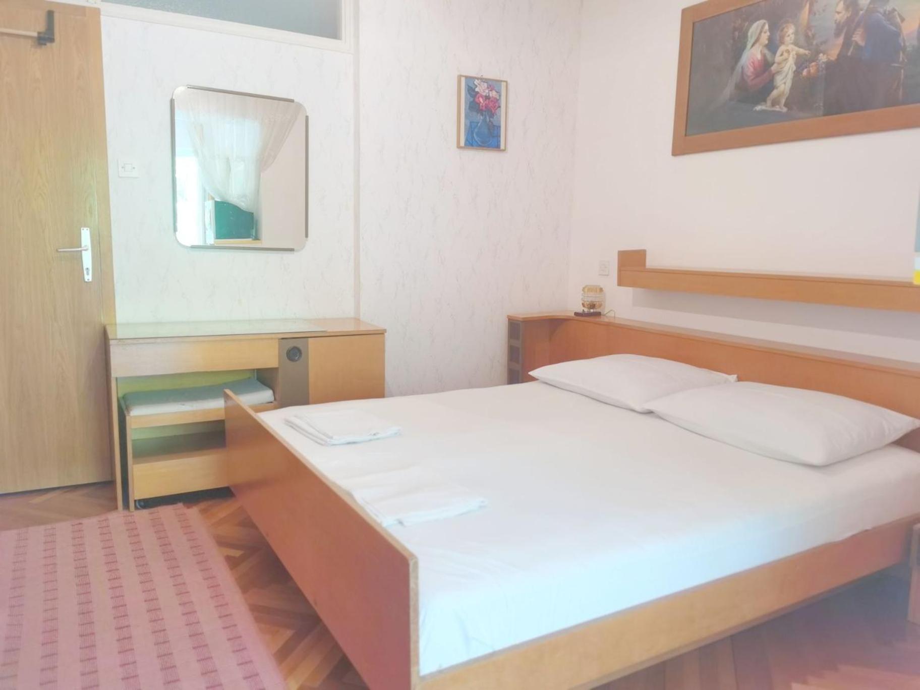 Beach House - Apartments Ana Duće Chambre photo