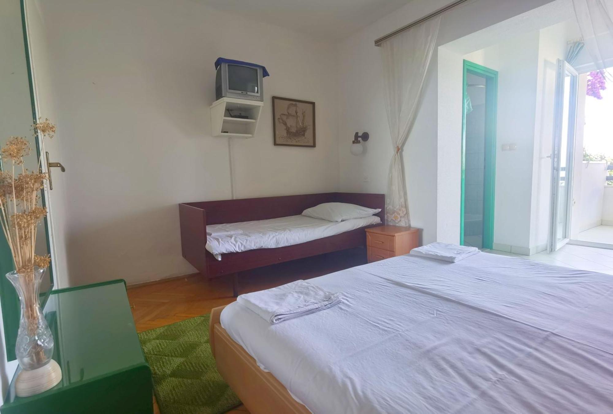 Beach House - Apartments Ana Duće Chambre photo